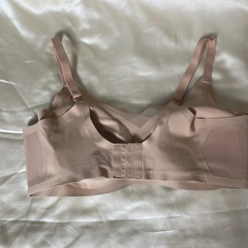 Honeylove - Set of 3 Black and Sand  Seamless Bras - Picture 8 of 13